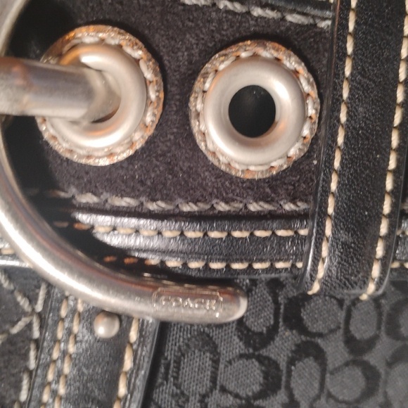 Coach Vintage Leather/Suede
Western Hobo In Great Condition
F11405 - Picture 12 of 13